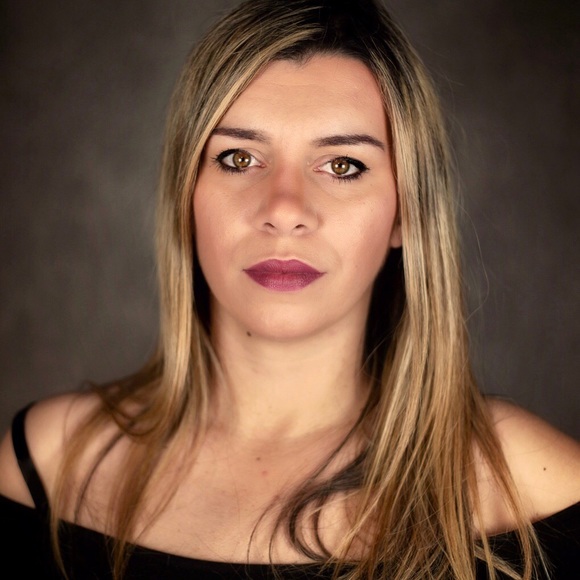 Meet your Posher, Ivana - Picture 1 of 1